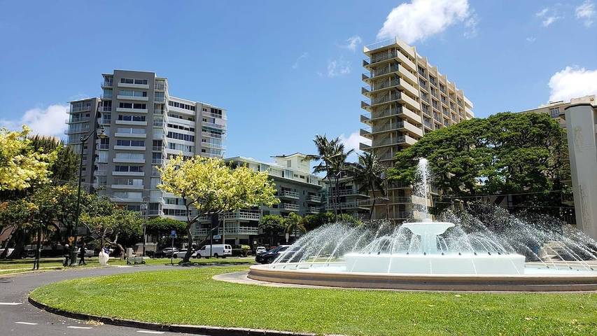 Vacation rental for 2 people, with balcony and garden in Honolulu
