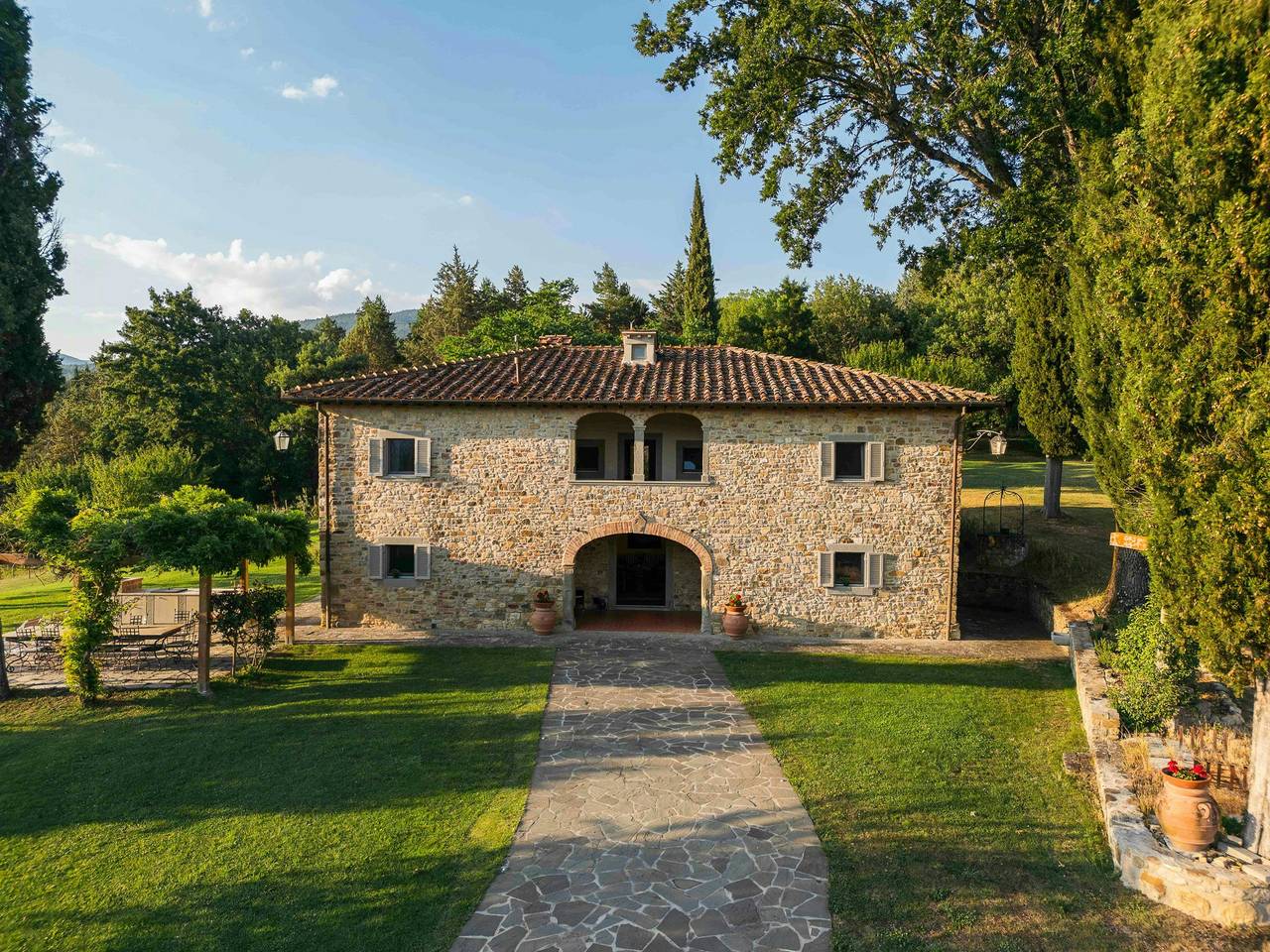 Casa Vacanza per 16 Persone in Bibbiena, Casentino
