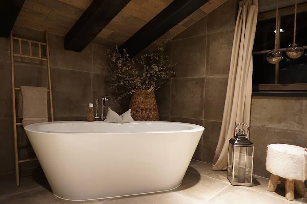 Luxus Chalet mit Pool, Home Cinema, Fitness, Sauna, Eibsee, Zugspitze, Garmisch in Grainau, Eibsee