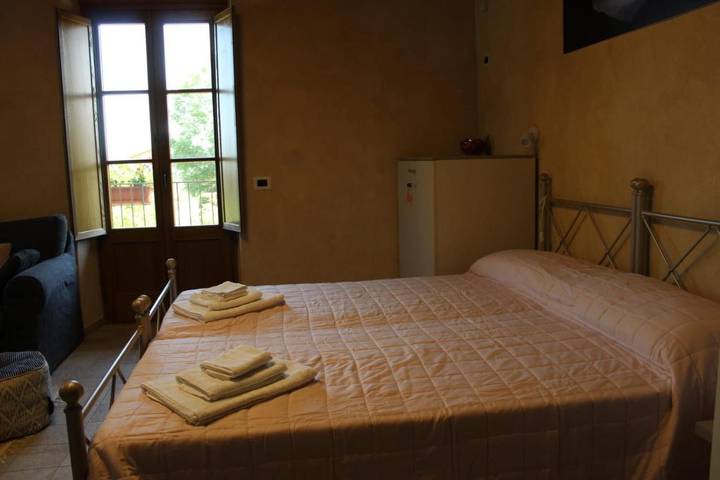 Gîte pour 8 personnes, avec jardin et vue, animaux acceptés à Dronero - 4