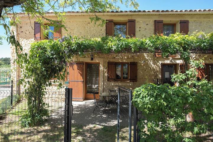 Gîte pour 8 personnes, avec Jardin