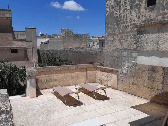 Location de vacances pour 8 personnes, avec piscine ainsi que jardin et jacuzzi, adapté aux familles à Maglie - 2