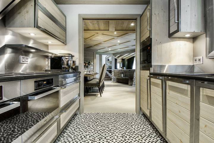 Chalet pour 10 personnes, avec sauna ainsi que terrasse et jardin à Val-d'Isère - 3