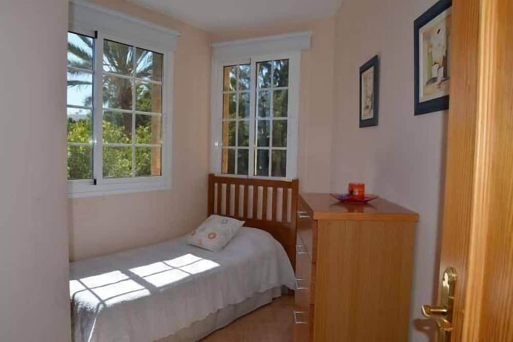 Entire apartment, Cosy holiday flat for 3 persons in Playa de Gran Tarajal, Gran Tarajal