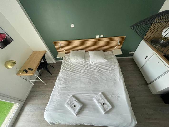 Gîte pour 2 personnes, avec balcon à Cenon - 4