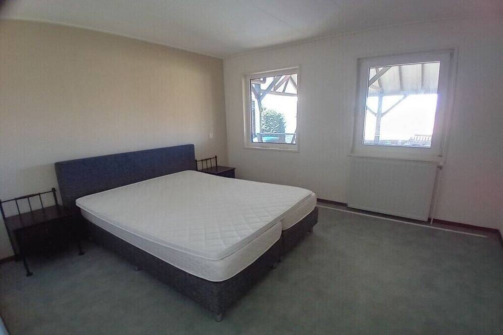 Vakantiehuis in Heeg met zwembad in Heeg, IJsselmeer