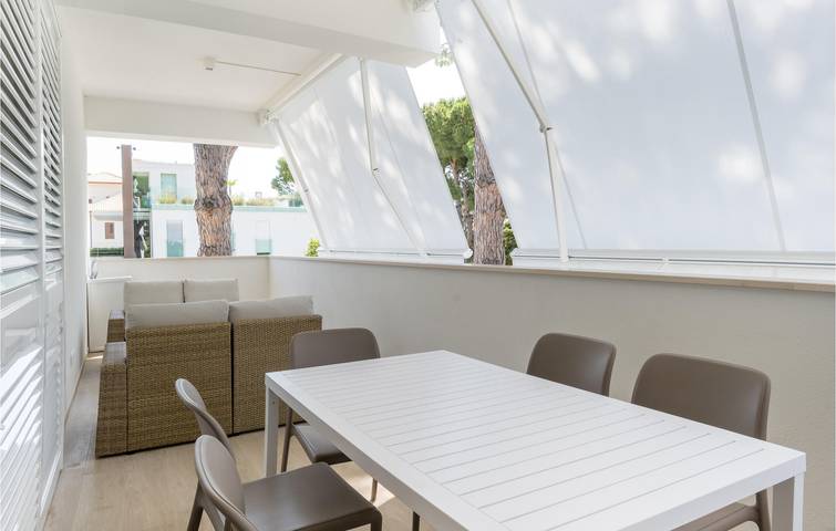 Appartement de vacances entier, Appartement confortable avec piscine, climatisation et parking : Pineto 500m in Pineto, Côte Adriatique Abruzzes