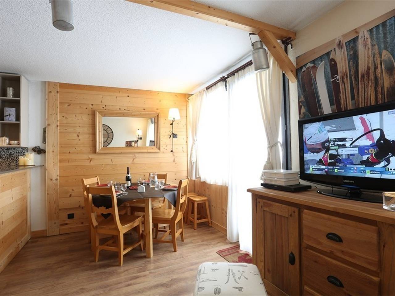Hel leilighet, Spacious Renovated Apt in Val Thorens - 5 Pers, Ski-in/Ski-out, Wifi, Balconies in Val Thorens, Les Trois Vallées