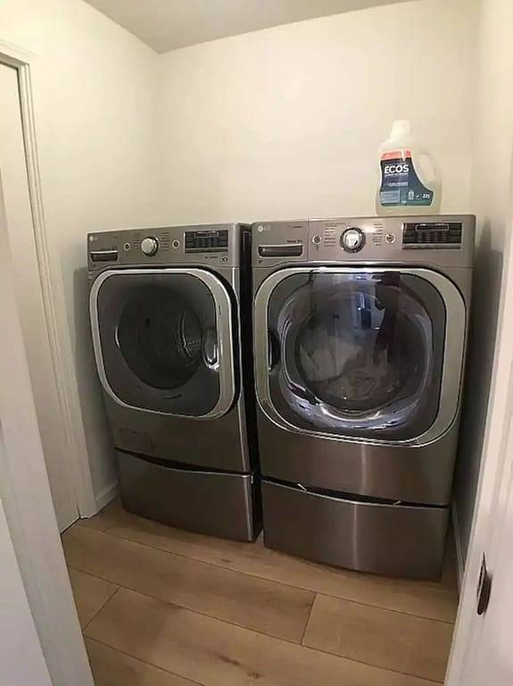 Vacation rental for 14 people, with hot tub and yard in Kansas City (KS)