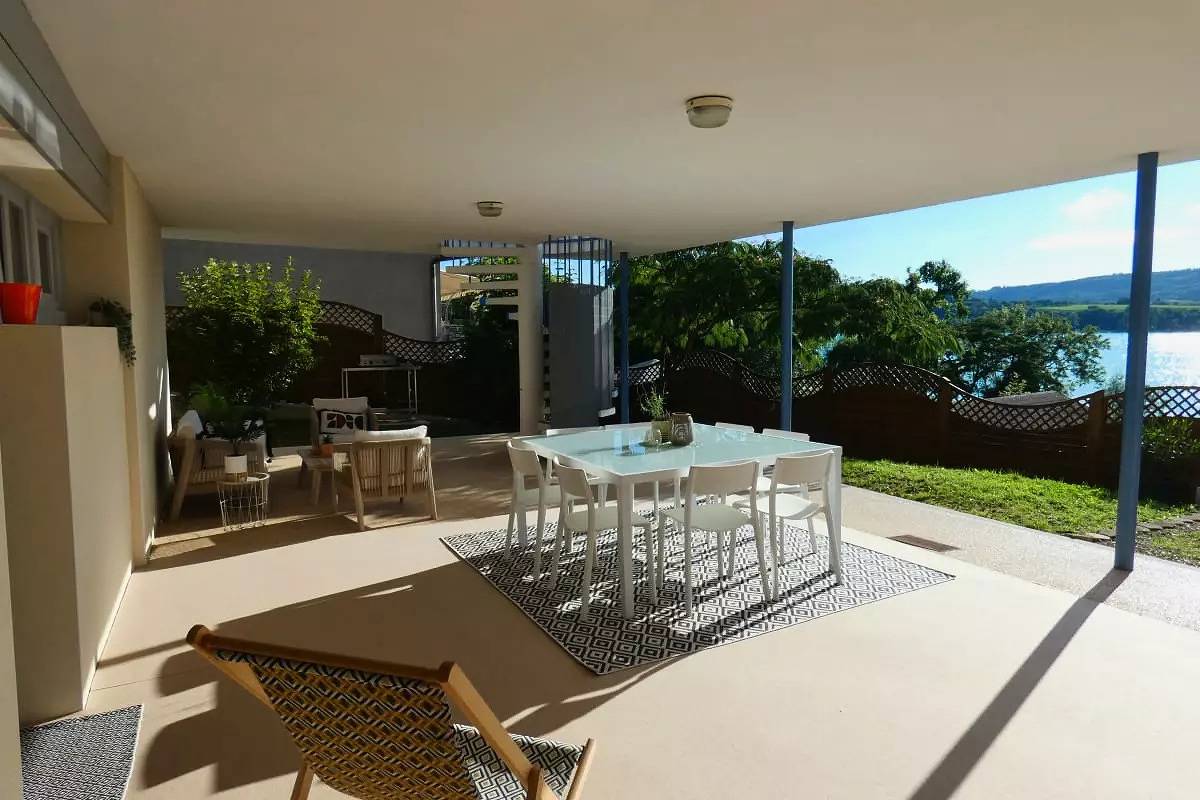 Apartamento entero, Apartamentos para 6 personas in Bilieu, Lago de Paladru
