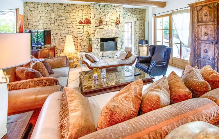 Location de vacances pour 10 personnes, avec jardin et terrasse ainsi que piscine et vue à Villars - 3