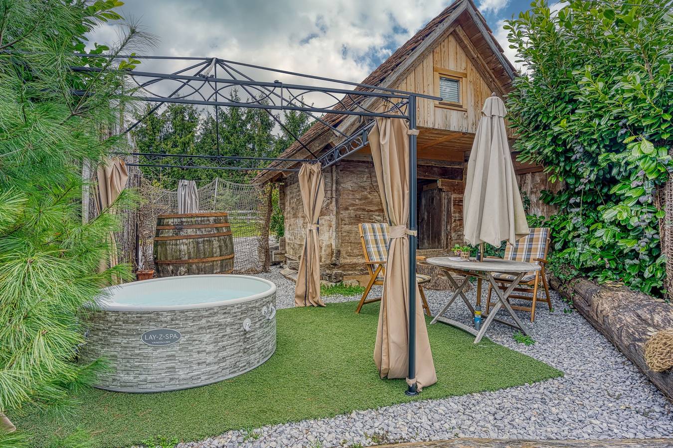 Dom dla 2 osób z taras in Słowenia