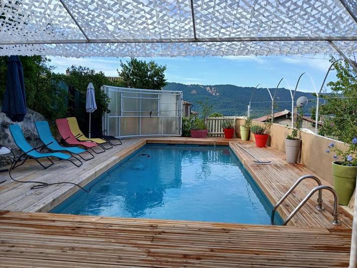 Gîte pour 4 personnes, avec piscine et jardin, animaux acceptés à Saint-Julien-d'Asse