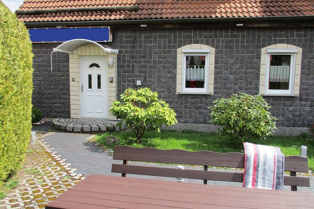 Ganze Wohnung, Ferienwohnung/App. für 4 Gäste mit 72m² in Sandberg (167907) in Sandberg, Rhön-Bayern