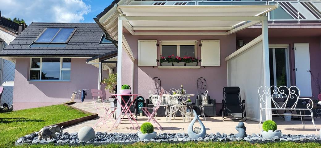 Appartement entier, Appartement « Gîte L'Ecrin Du Sternsee » avec vue montagne, terrasse privée et Wi-Fi in Rimbach-près-Masevaux, Parc naturel régional des Ballons des Vosges