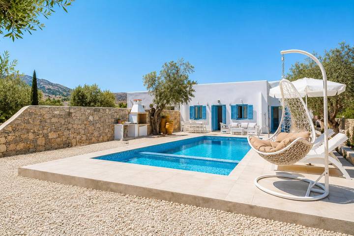 Ferienhaus für 4 Personen, mit Kinderpool und Meerblick sowie Garten und Terrasse