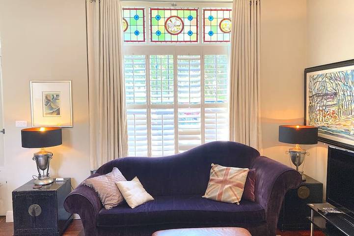 Vacation rental for 5 people, with terrace in Southern England