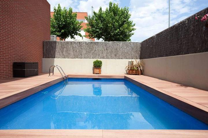 Chalet para 8 personas, con jardín y piscina para niños, Se admiten mascotas en Maresme - 3