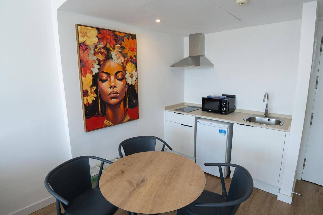 One-Bedroom Apartment Side Sea View in Magaluf, Calvià