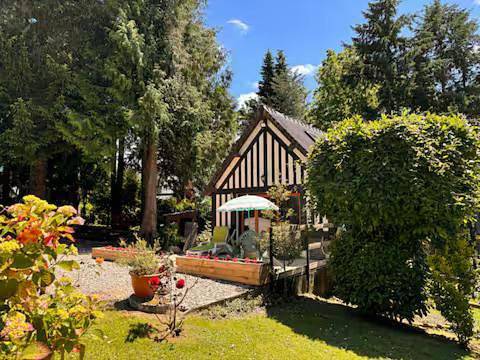 Location de vacances pour 4 personnes, avec jardin à Danestal