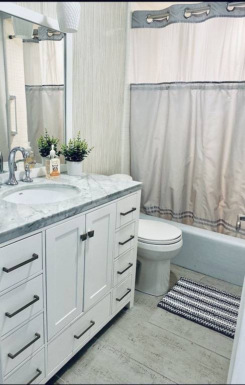 Vacation rental for 8 people, with balcony and yard in Bradenton