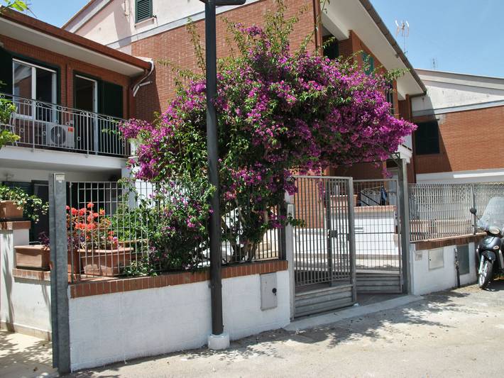 Ferienhaus für 3 Personen, mit Balkon und Garten in Sperlonga