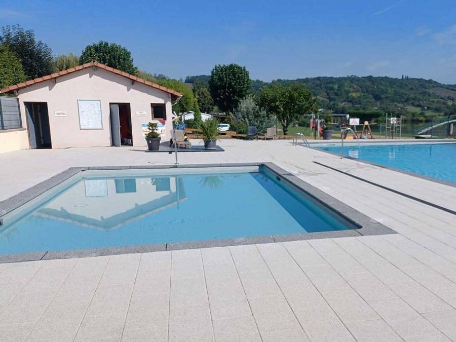 Camping La Tuilerie - Mobilheim 5 personen - 2 Schlafzimmer - halbüberdachte Terrasse (2022) in Vic-sur-Seille, Parc naturel régional de Lorraine