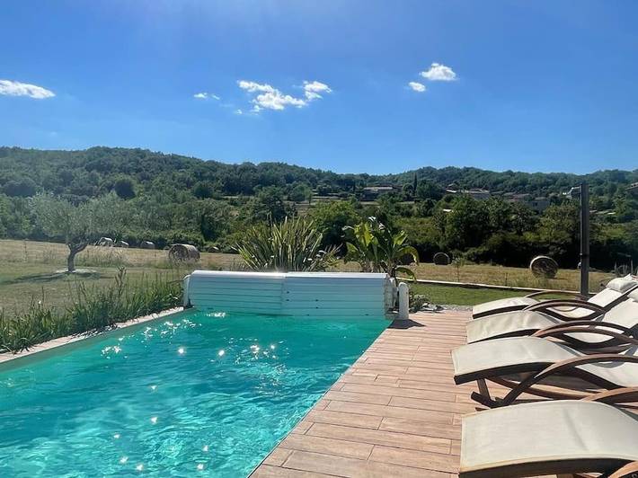 Location de vacances pour 6 personnes, avec Jacuzzi et Terrasse ainsi que Jardin et Piscine à Banne - 3
