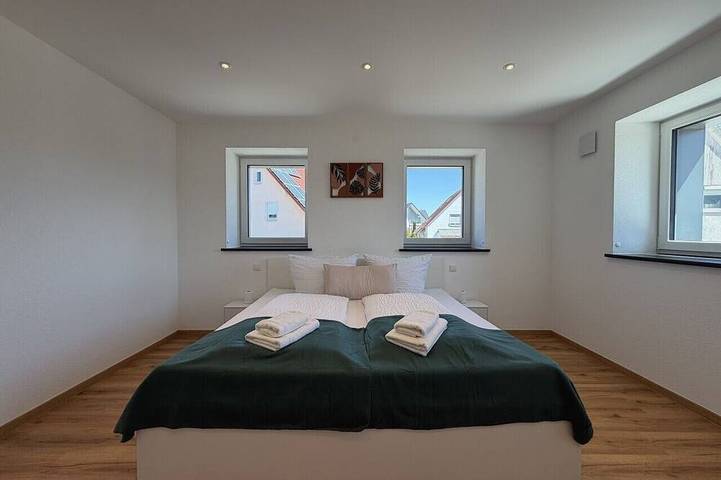 Ganze Wohnung, Family Apartment 4P 14 Min Legoland | Küche + Etagenbett in Burgau, Bayerisch Schwaben