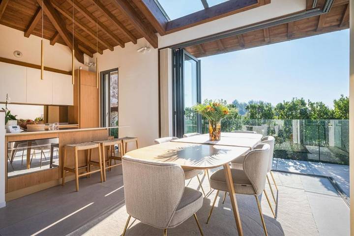 Villa pour 8 personnes, avec jardin et piscine ainsi que jacuzzi et balcon à Saint-Jean-de-Luz - 4