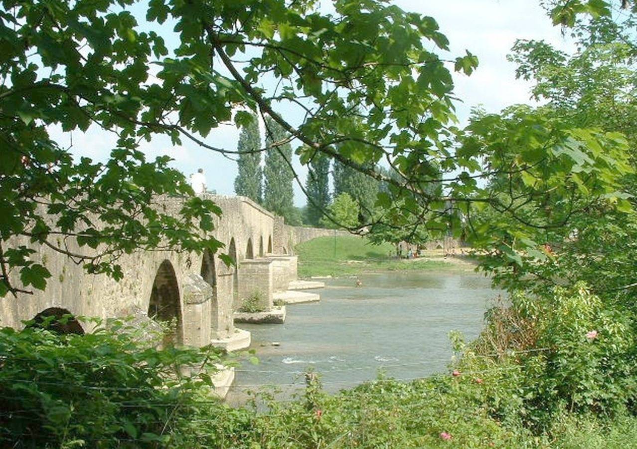 Chambres d'hôtes Le Pont Romain in Montfort-le-Gesnois, Sarthe