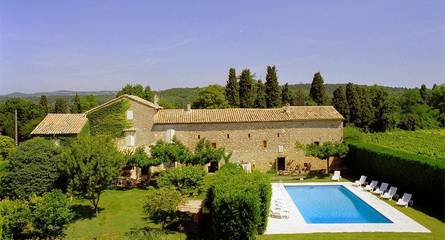 Cottage pour 4 personnes, avec jardin ainsi que vue et piscine à Bollène