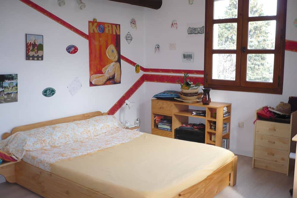Maison 4 chambres  piscine  mer à 35' in Marguerittes, Région de Nîmes