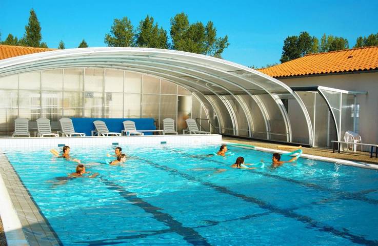 Parc de vacances pour 6 personnes, avec jardin ainsi que piscine et terrasse en Vendée - 3