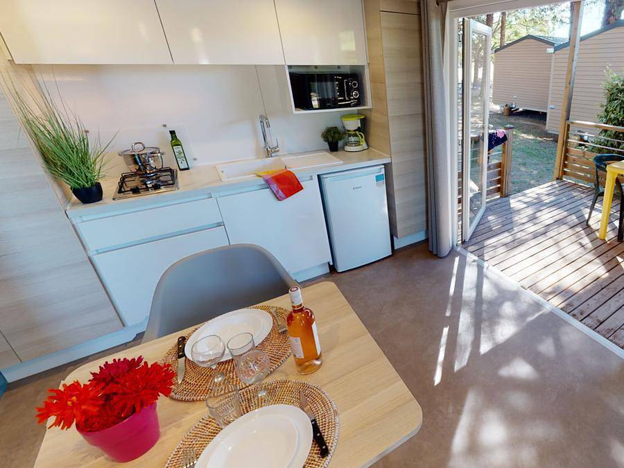 Campasun Les Hautes Prairies - Mobilhome 2 personnes - Key west - 20m² - 1 Chambre in Lourmarin, Parc naturel régional du Luberon