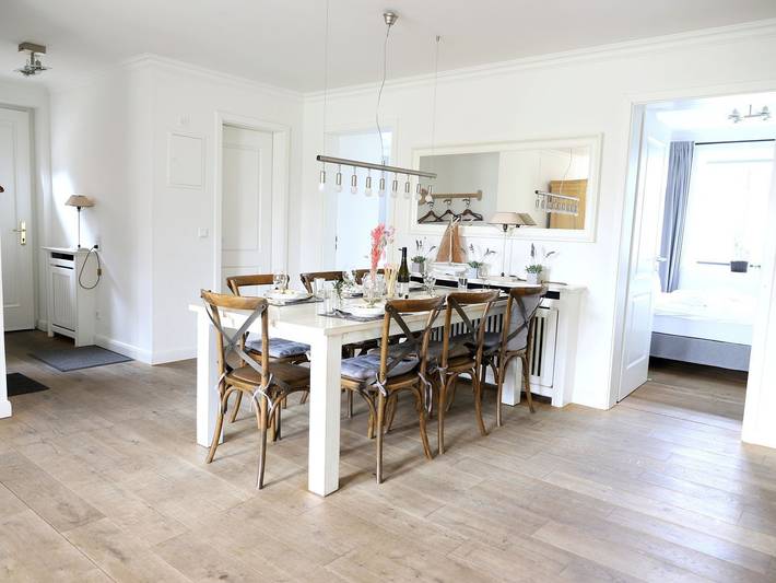 Ganze Wohnung, Lux. Ferienhaus mit Garten & Strandkorb für bis zu 6 Pers. in Westerland in Westerland, Sylt (Gemeinde)