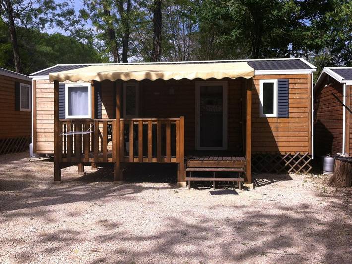 Camping pour 6 personnes, avec piscine et terrasse, animaux acceptés à Salavas - 3