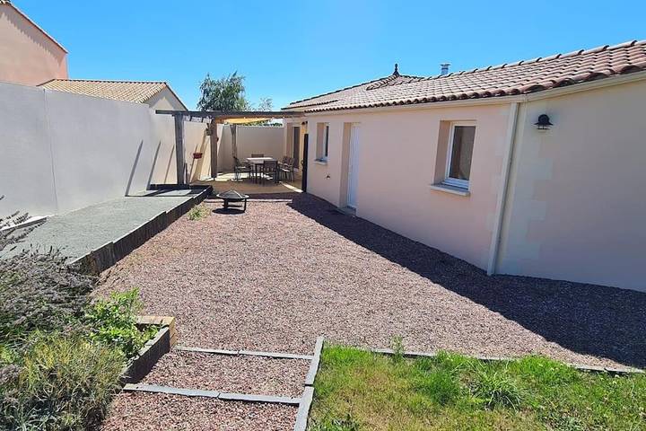 Location de vacances pour 6 personnes, avec vue et jardin à Saint-Michel-Mont-Mercure - 4