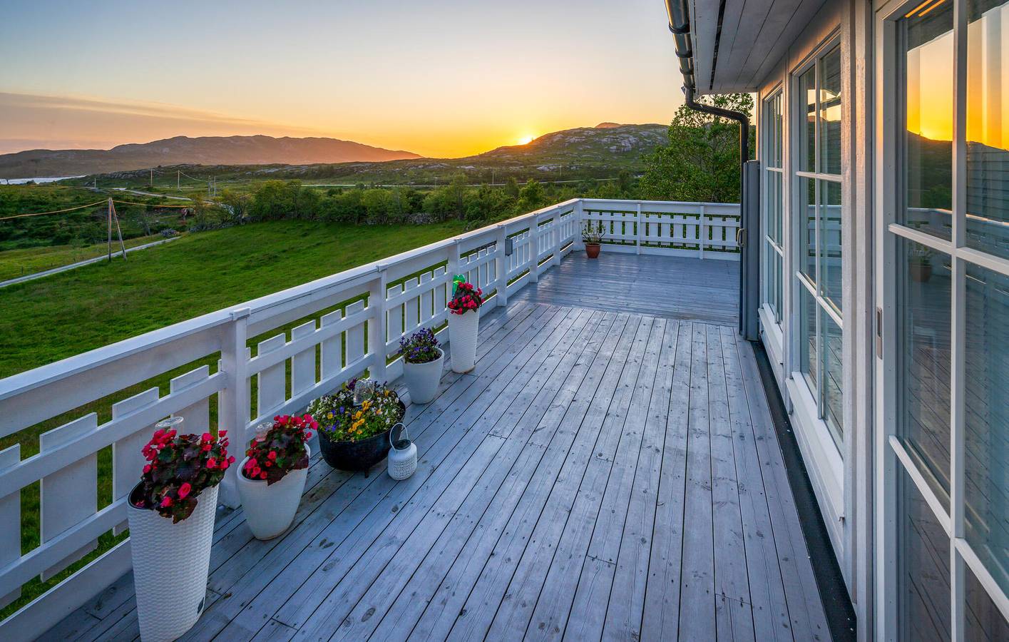 Ferienhaus für 9 Personen mit Terrasse in Gulen
