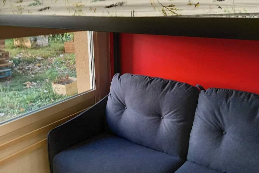 Apartamento entero, Studio Avec Terrasse Sur Parc Arbore in Bourg-en-Bresse, Región de Bourg-en-Bresse