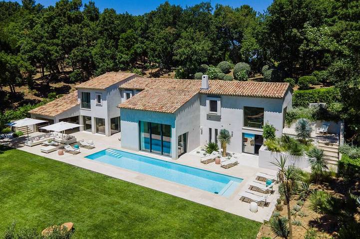 Villa pour 8 personnes, avec jardin et terrasse à La Garde-Freinet