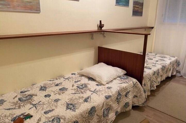 Gîte pour 3 personnes, avec terrasse dans Carnolès - 2