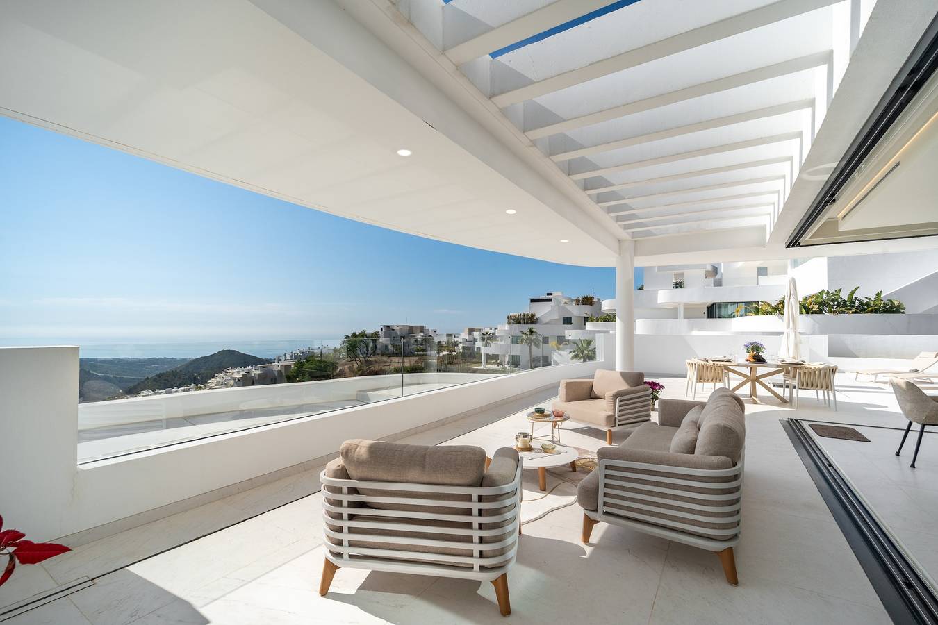 Appartement entier, Avec la vue sur la mer sur les montagnes, près de Marbella. in Ojén, Sierra de las Nieves