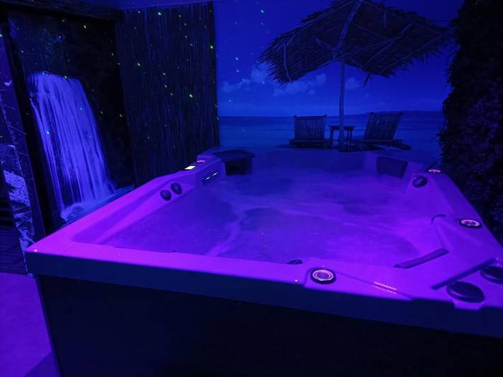 Chambre d’hôte pour 2 personnes, avec terrasse et jardin ainsi que jacuzzi et sauna à Achicourt