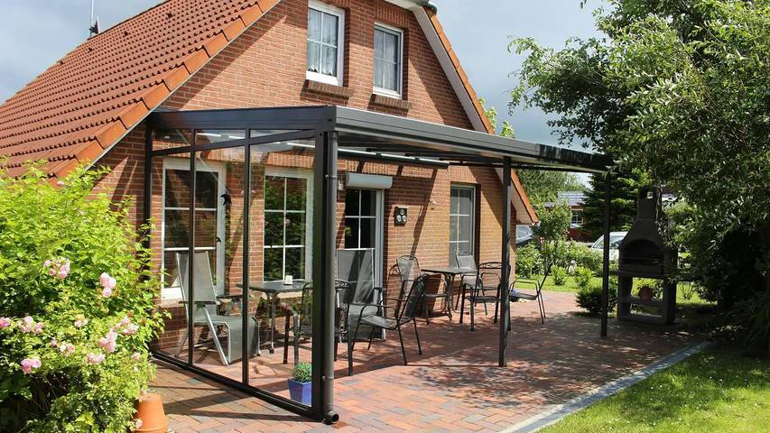 Ferienhaus für 6 Personen, mit Balkon und Garten in Krummhörn