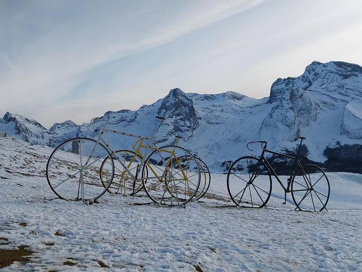 Appartement de vacances pour 4 personnes, avec vue ainsi que jardin et piscine