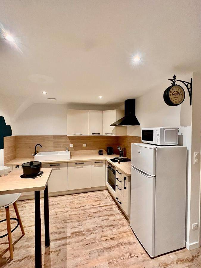 Appartement entier, Seven Keys - Enclave du Coiron in Saint-Vincent-de-Barrès, Privas (arrondissement)