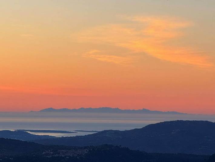 Maison d’hôte pour 2 personnes, avec Terrasse ainsi que Jardin et Vue à Mons (Var) - 2