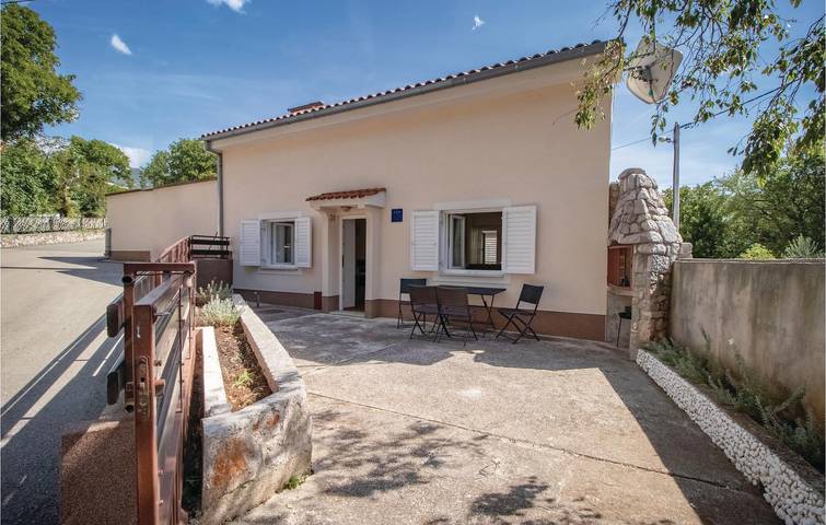 Gemütliche 1-Zimmer-Wohnung mit Terrasse, in der Nähe der Küste und des Stadtzentrums in Povile, Primorje-Gorski Kotar