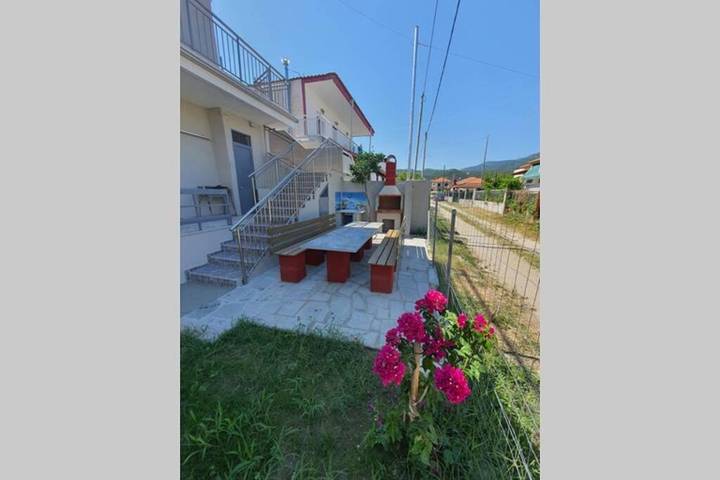 Ferienwohnung für 6 Personen, mit Balkon und Terrasse sowie Garten und Ausblick